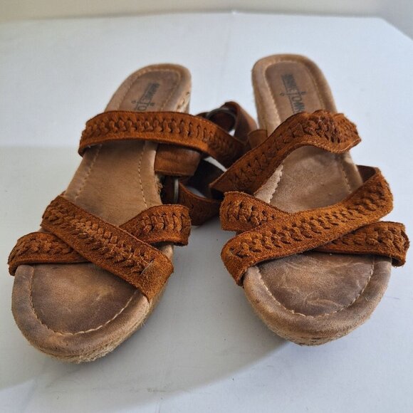 Minnetonka Suede Wedge Sandals 7 - Picture 1 of 9